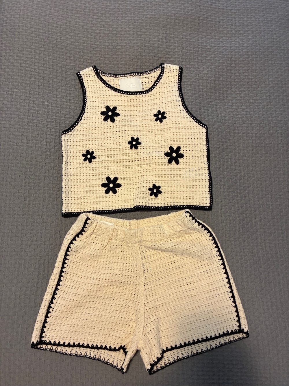 Like new! Zara Cream Crochet Top with Black Trim and Flower Appliqués